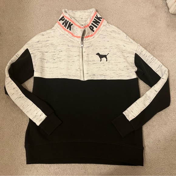 Bundle: Quarter zip & jeans. - Picture 2 of 4